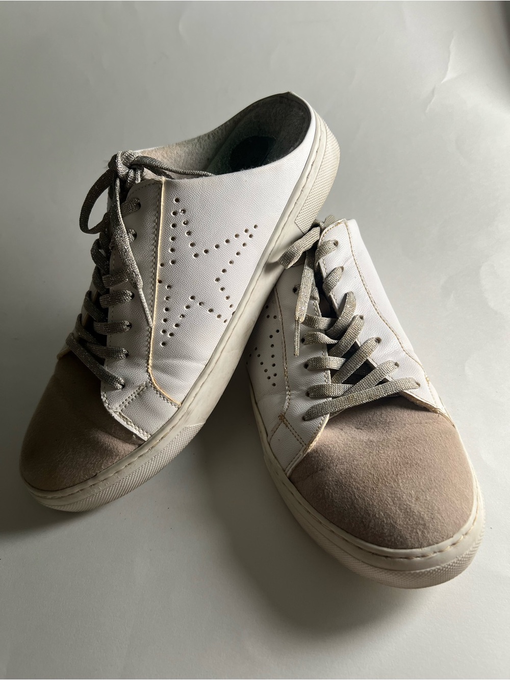 Steven Women’s White Sneakers with Taupe Suede Toe and Star Perforation Size 8